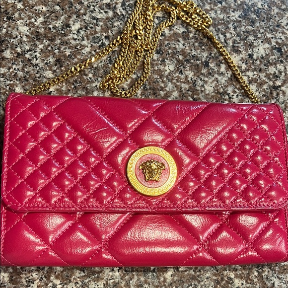 Versace Fuchsia Quilted Leather Clutch with Gold Chain - Picture 1 of 3